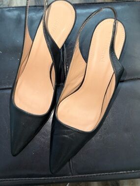 Flattered Black Pointed-Toe Slingback Pumps 39